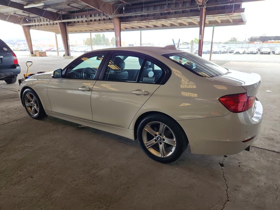58389436 :رقم المزاد ، WBA3D3C54EK155220 vin ، 2014 Bmw 328 مزاد بيع