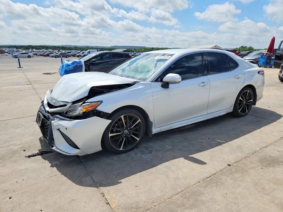 Продажа на аукционе авто 2018 Toyota Camry, vin: 4T1B61HK3JU038105, номер лота: 57177576