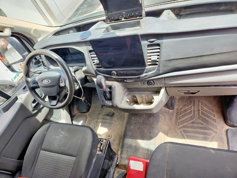 51969316 :رقم المزاد ، 1FTRU8UG1NKA66747 vin ، 2022 Ford Transit مزاد بيع