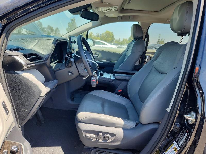 58833036 :رقم المزاد ، 5TDZRKEC2MS003383 vin ، 2021 Toyota Sienna مزاد بيع