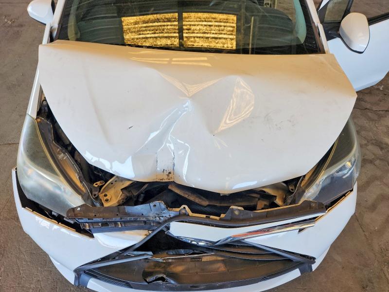 2015 Toyota Yaris მანქანა იყიდება აუქციონზე, vin: VNKKTUD32FA041820, აუქციონის ნომერი: 57691596