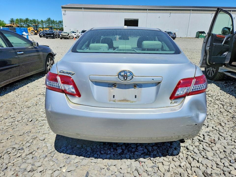 2011 Toyota Camry მანქანა იყიდება აუქციონზე, vin: 4T1BF3EK2BU734939, აუქციონის ნომერი: 51528126