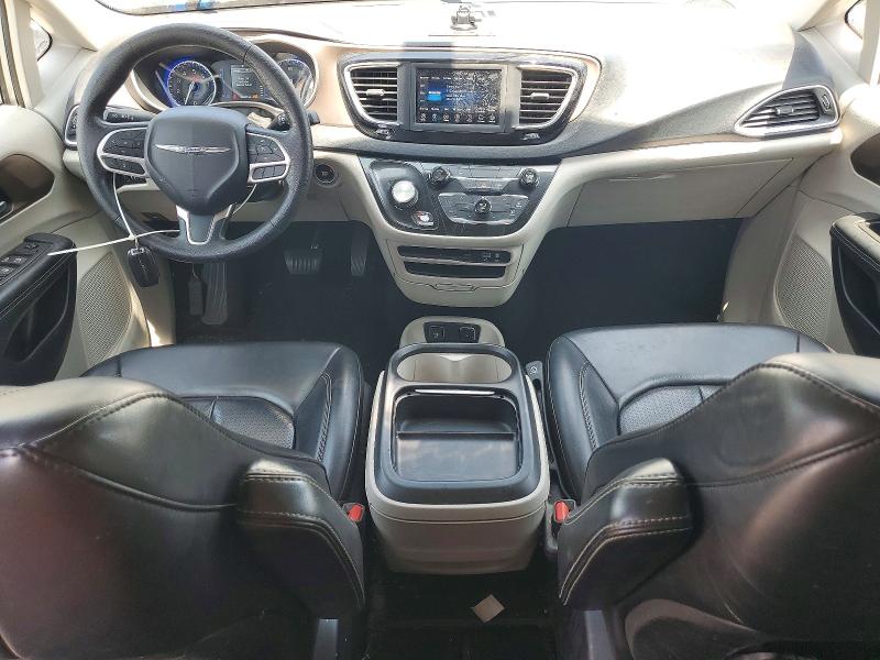 57269216 :رقم المزاد ، 2C4RC1DG2LR257330 vin ، 2020 Chrysler Voyager مزاد بيع