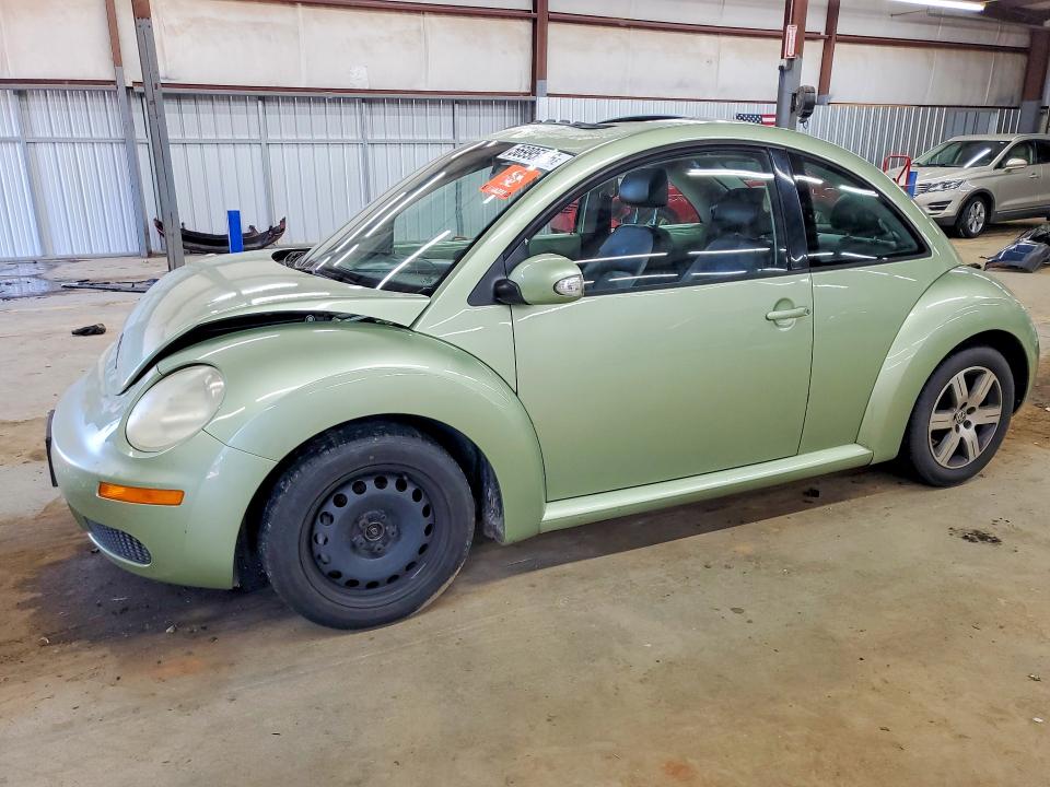 56995246 :رقم المزاد ، 3VWRW31C76M411320 vin ، 2006 Volkswagen New Beetle مزاد بيع