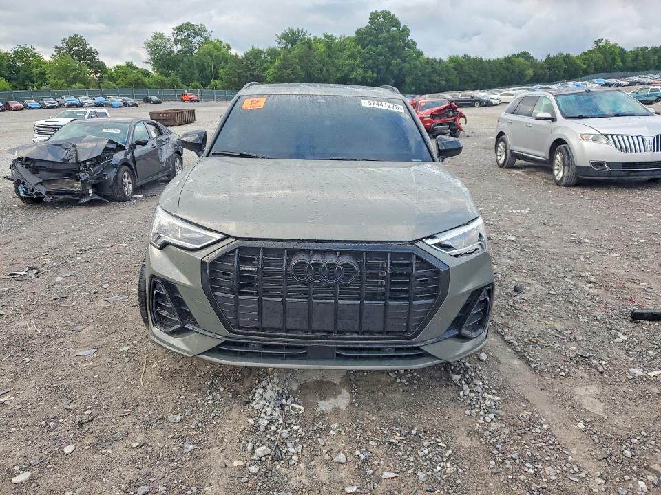 57441276 :رقم المزاد ، WA1EECF38S1083596 vin ، 2025 Audi Q3 مزاد بيع