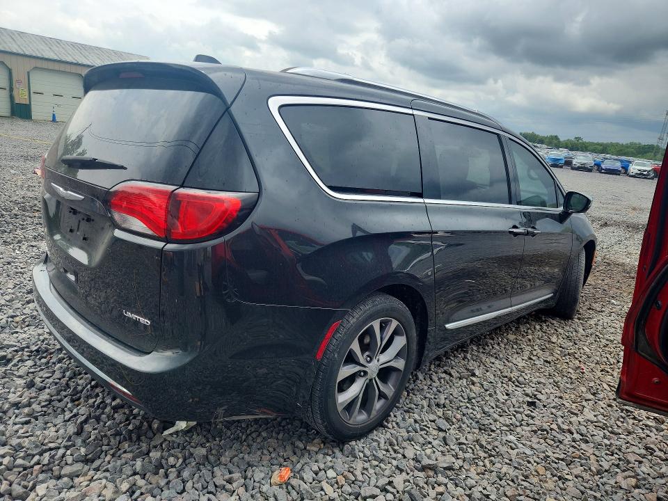 56103626 :رقم المزاد ، 2C4RC1GG0HR838036 vin ، 2017 Chrysler Pacifica مزاد بيع