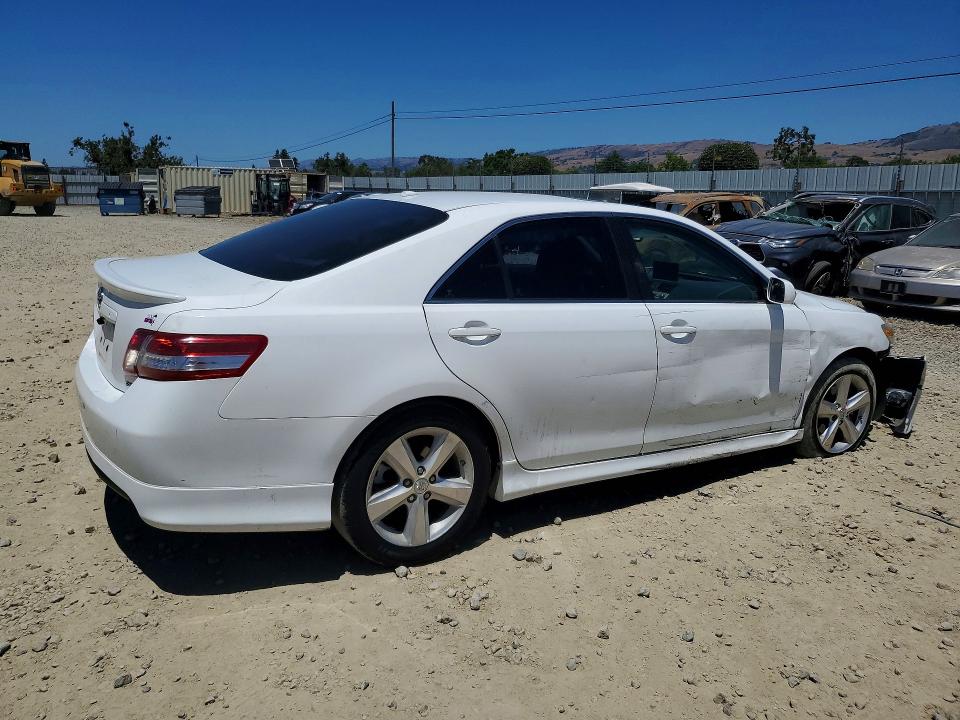 55784636 :رقم المزاد ، 4T1BF3EK2BU703545 vin ، 2011 Toyota Camry مزاد بيع