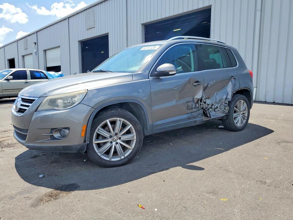 58797326 :رقم المزاد ، WVGAV7AX5BW539106 vin ، 2011 Volkswagen Tiguan مزاد بيع