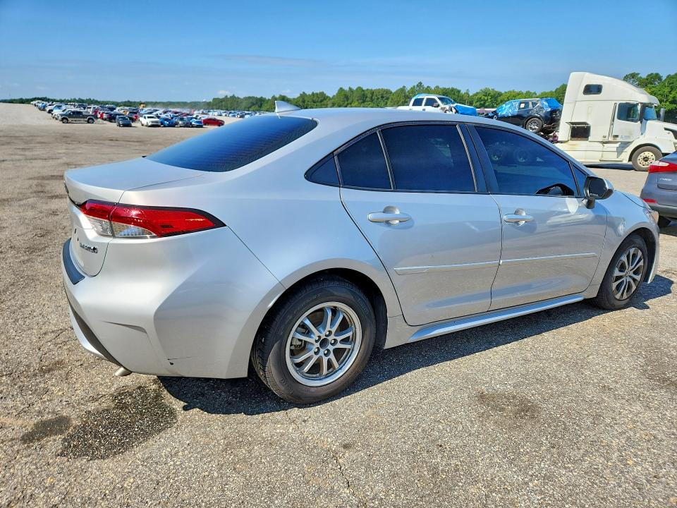 58765336 :رقم المزاد ، JTDEAMDE8NJ058763 vin ، 2022 Toyota Corolla مزاد بيع