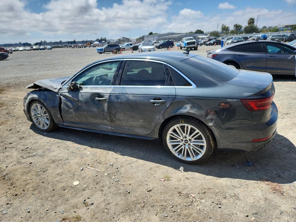 2018 Audi A4 მანქანა იყიდება აუქციონზე, vin: WAUENAF43JA139927, აუქციონის ნომერი: 57963516