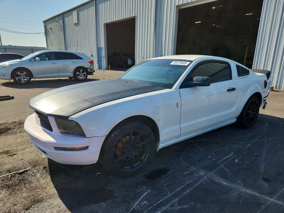 2007 Ford Mustang მანქანა იყიდება აუქციონზე, vin: 1ZVFT80N575240456, აუქციონის ნომერი: 59014646