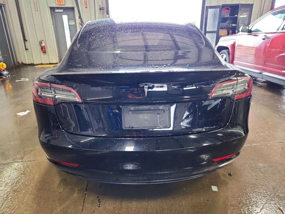 56025466 :رقم المزاد ، 5YJ3E1EB6MF869496 vin ، 2021 Tesla Model 3 مزاد بيع