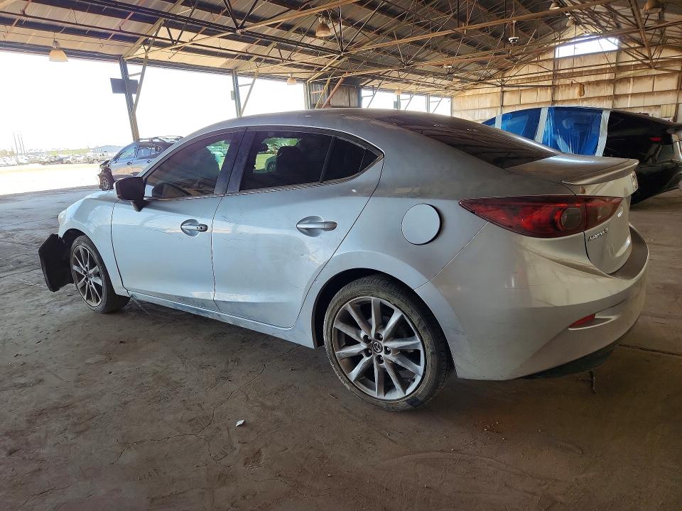 55866316 :رقم المزاد ، 3MZBN1V30JM217577 vin ، 2018 Mazda 3 مزاد بيع