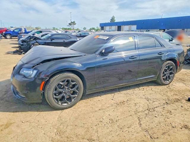 55788976 :رقم المزاد ، 2C3CCAGG1GH321259 vin ، 2016 Chrysler 300 مزاد بيع