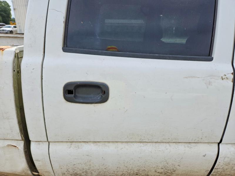 Продажа на аукционе авто 2006 Chevrolet Silverado, vin: 1GCHC23U16F136003, номер лота: 55929896