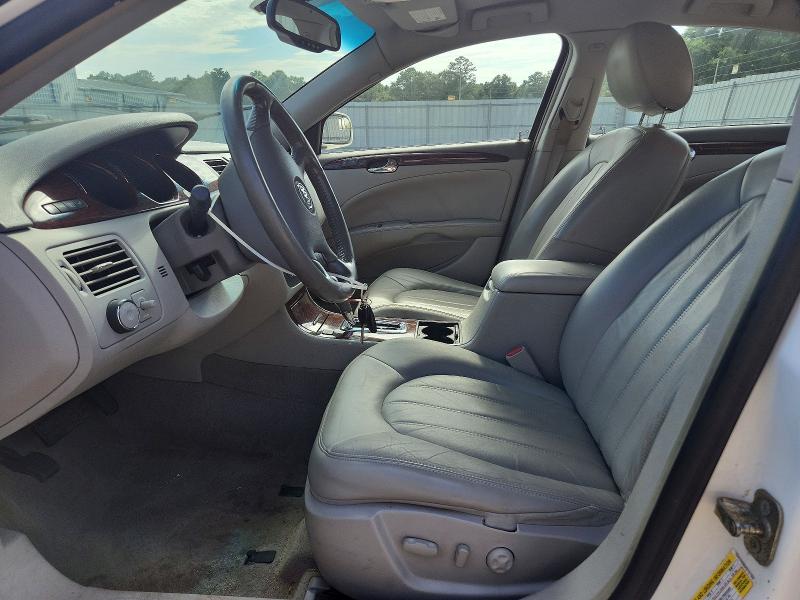 58189786 :رقم المزاد ، 1G4HC5EM8AU121352 vin ، 2010 Buick Lucerne مزاد بيع