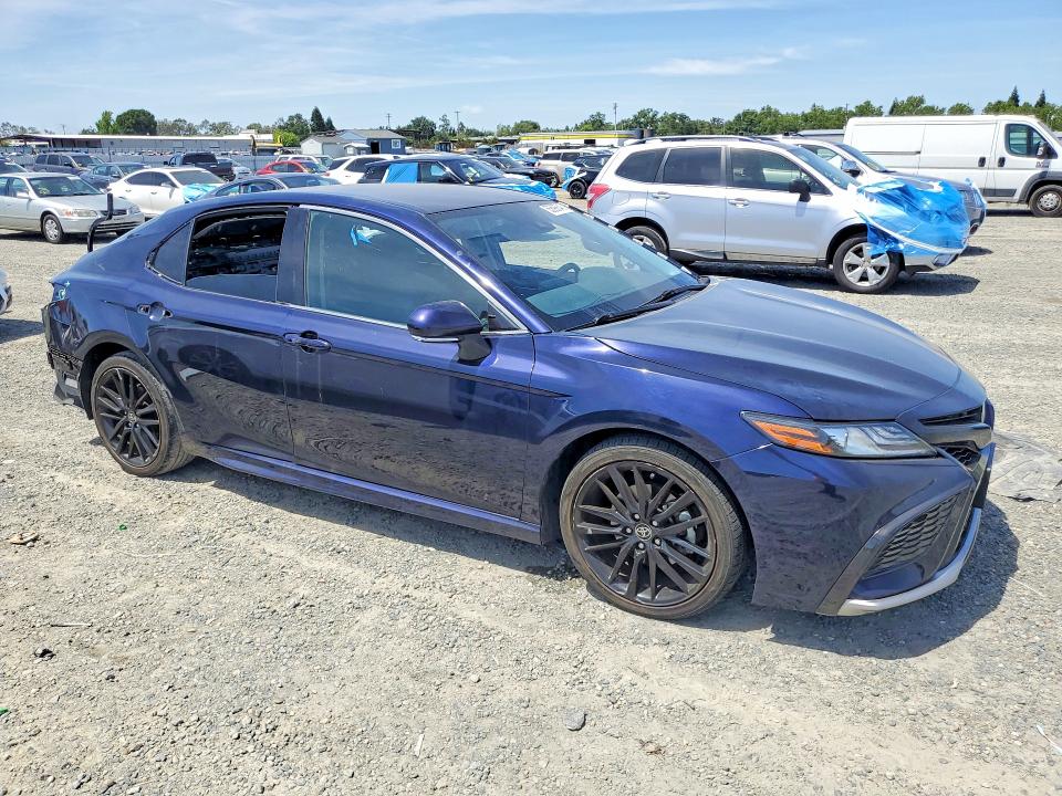 Продажа на аукционе авто 2022 Toyota Camry, vin: 4T1K31AK6NU587015, номер лота: 55598646