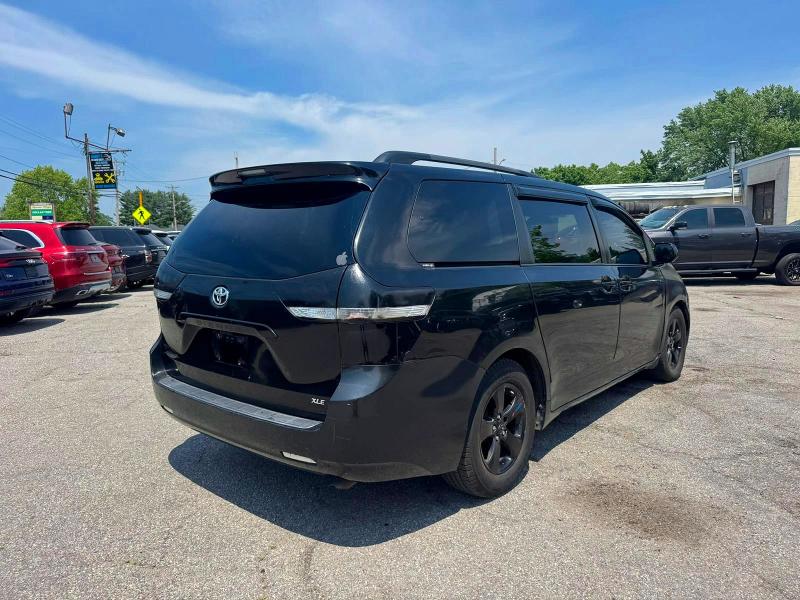2014 Toyota Sienna მანქანა იყიდება აუქციონზე, vin: 5TDYK3DC0ES443899, აუქციონის ნომერი: 57231946