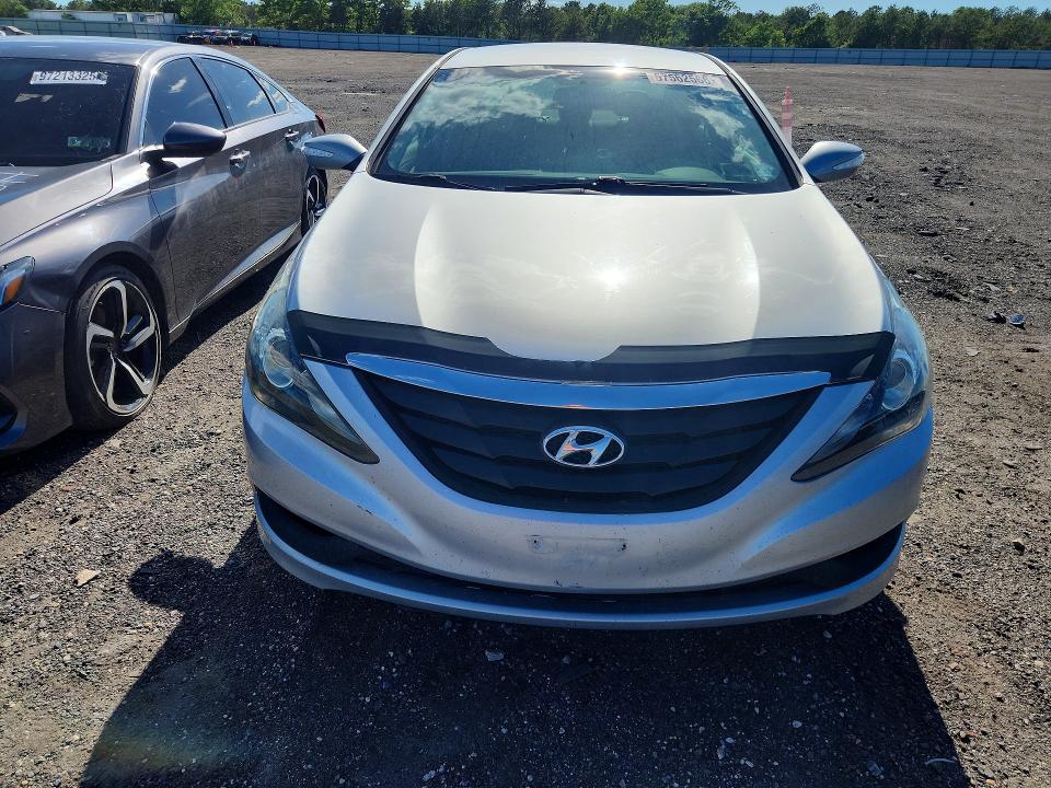 57562566 :رقم المزاد ، 5NPEB4AC6EH820531 vin ، 2014 Hyundai Sonata مزاد بيع