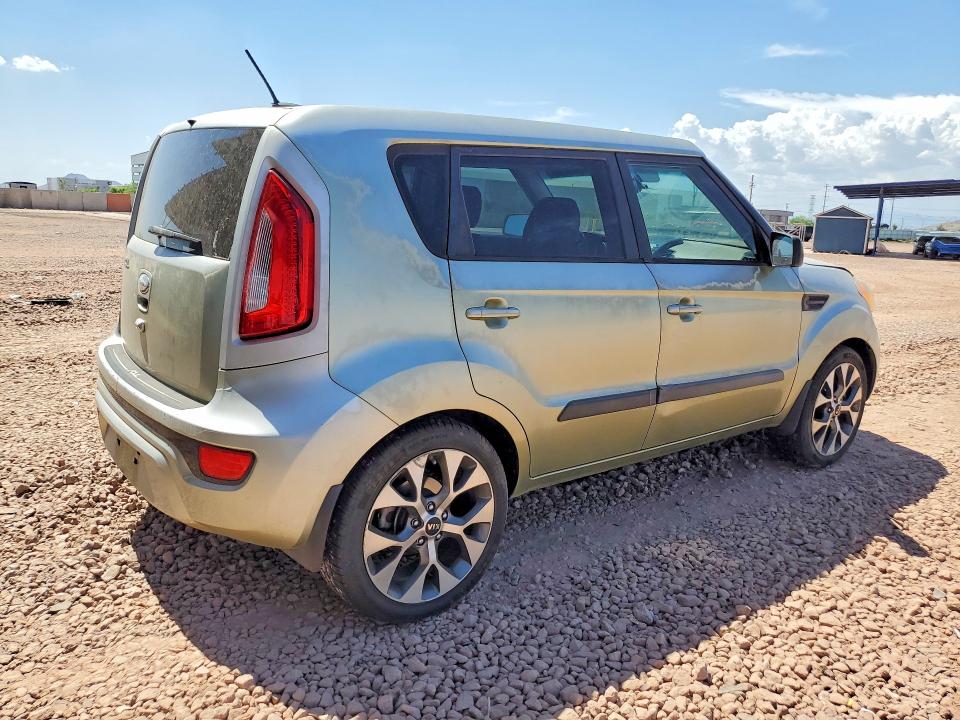 2013 Kia Soul მანქანა იყიდება აუქციონზე, vin: KNDJT2A62D7603975, აუქციონის ნომერი: 57081536