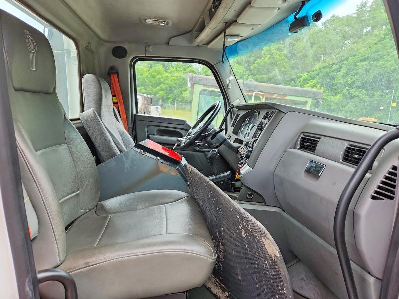 Продаж на аукціоні авто 2015 Kenworth Construction, vin: 1XKYA48X0FJ462462, номер лоту: 57911396