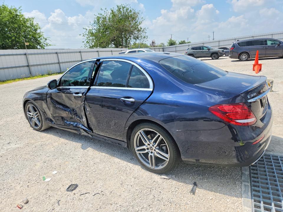 55936716 :رقم المزاد ، WDDZF4JB6KA630976 vin ، 2019 Mercedes-benz E مزاد بيع