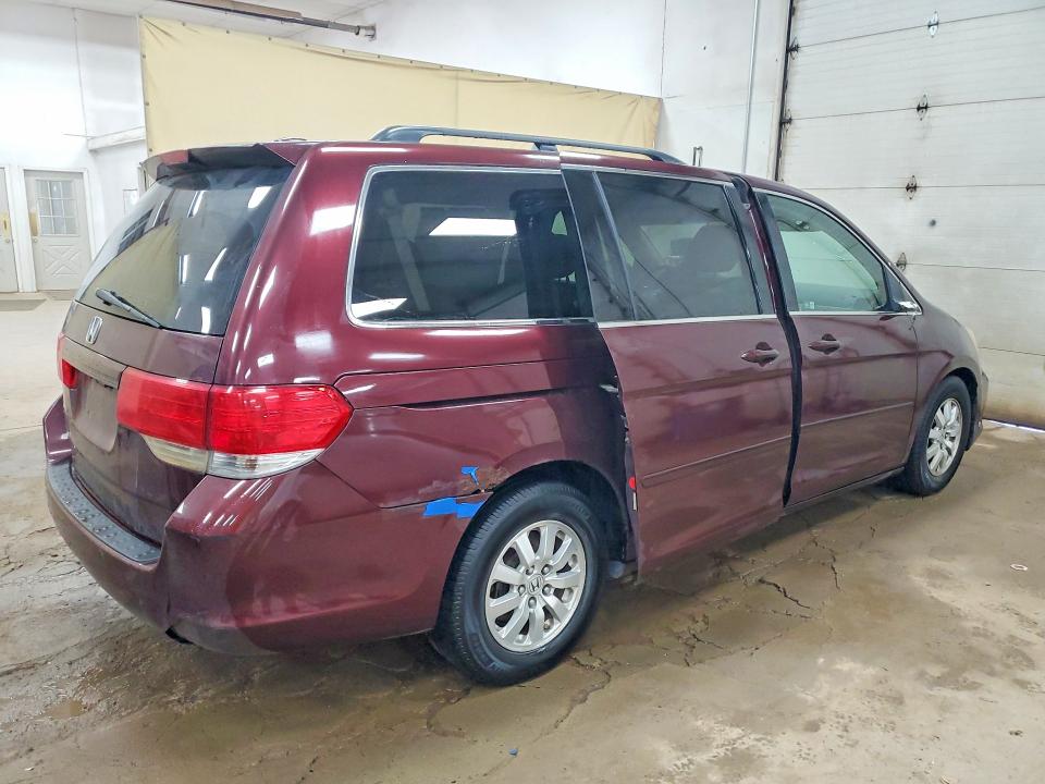 57184236 :رقم المزاد ، 5FNRL3H7XAB100918 vin ، 2010 Honda Odyssey مزاد بيع