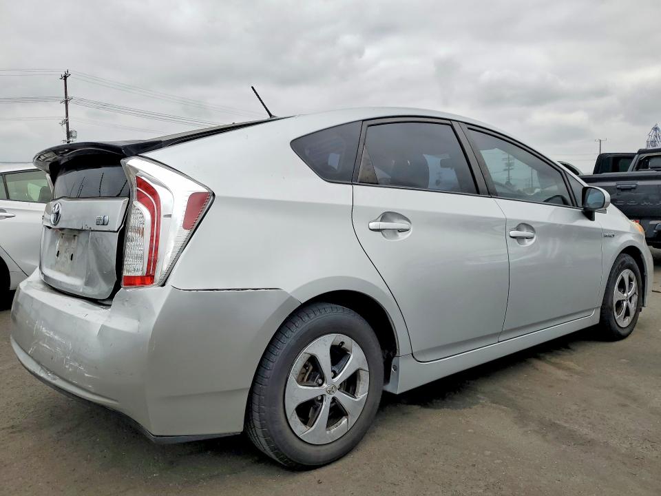 Продажа на аукционе авто 2015 Toyota Prius, vin: JTDKN3DU0F0475827, номер лота: 85602885