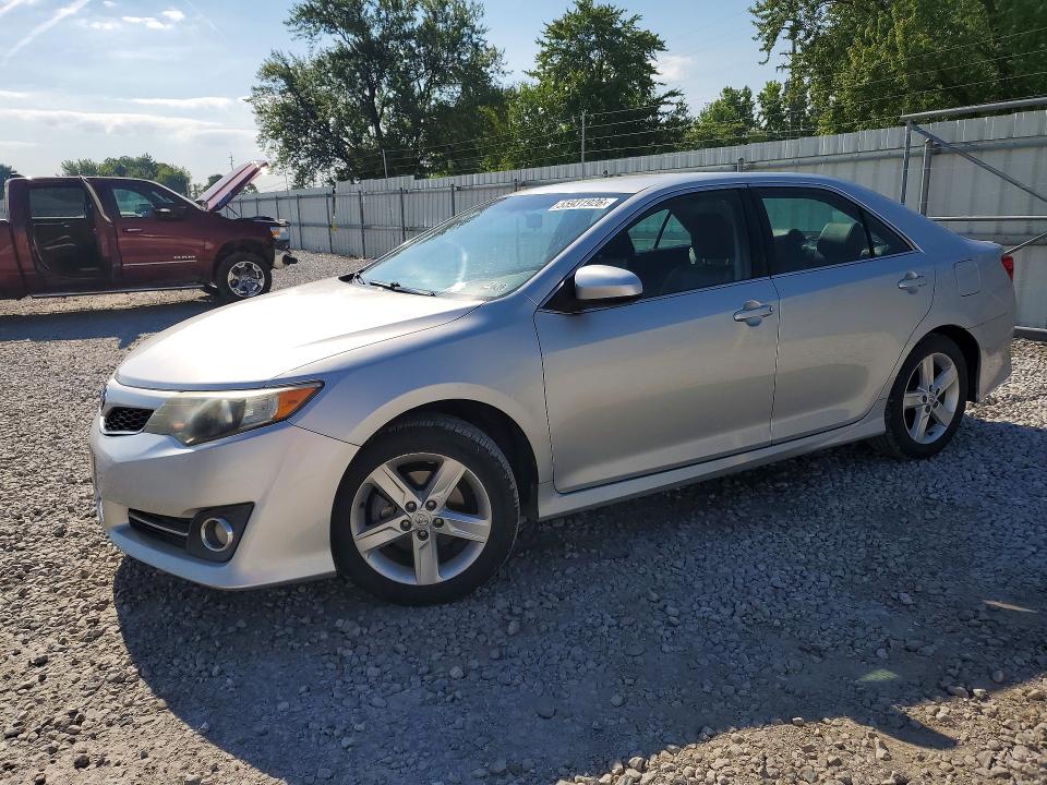 55931926 :رقم المزاد ، 4T1BF1FK7EU368452 vin ، 2014 Toyota Camry مزاد بيع