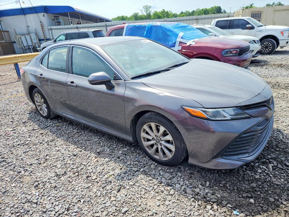 56477236 :رقم المزاد ، 4T1C11AK3LU925235 vin ، 2020 Toyota Camry مزاد بيع