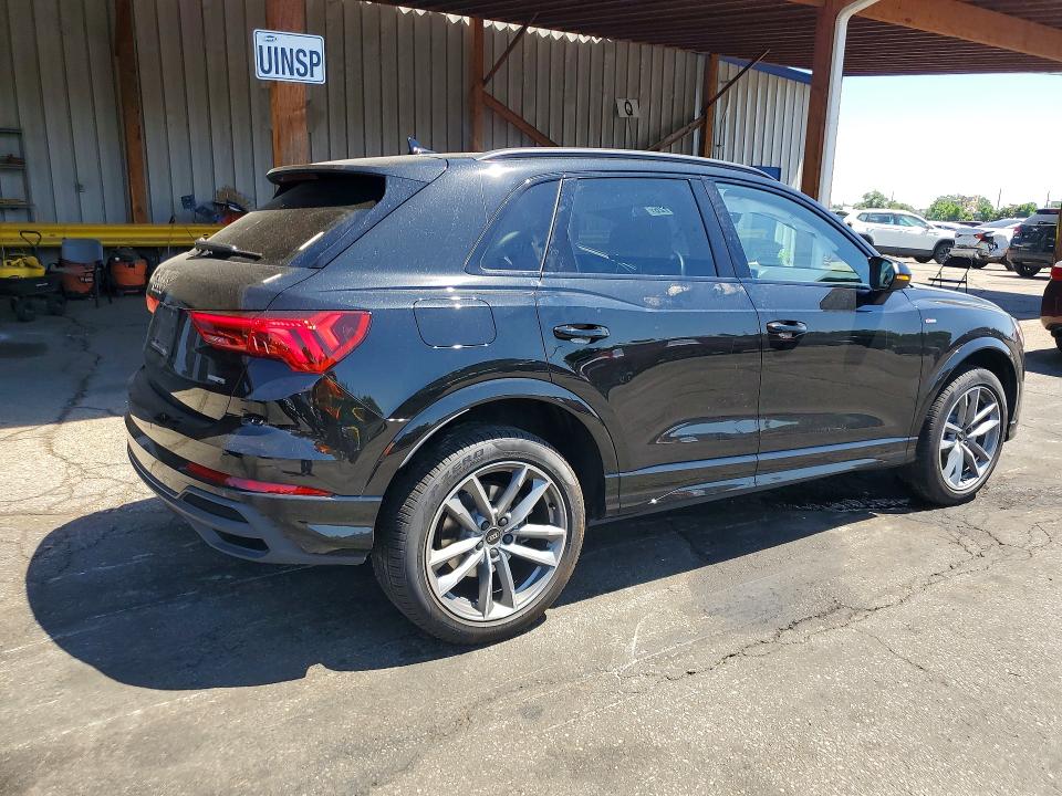 57437726 :رقم المزاد ، WA1DECF38P1140947 vin ، 2023 Audi Q3 مزاد بيع