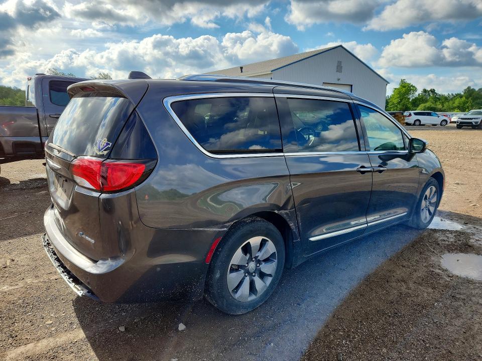 Продаж на аукціоні авто 2018 Chrysler Pacifica, vin: 2C4RC1N7XJR105078, номер лоту: 58041746