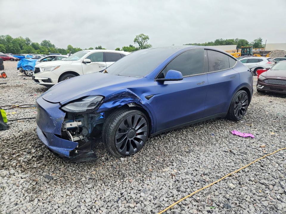 55327986 :رقم المزاد ، 7SAYGDEF9RF048729 vin ، 2024 Tesla Model Y مزاد بيع