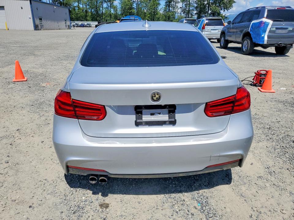 57039126 :رقم المزاد ، WBA8D9G53JNU66620 vin ، 2018 Bmw 330 مزاد بيع