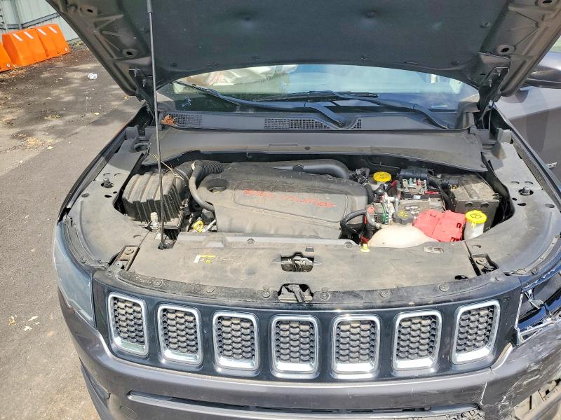 58900766 :رقم المزاد ، 3C4NJDBB5KT846946 vin ، 2019 Jeep Compass مزاد بيع