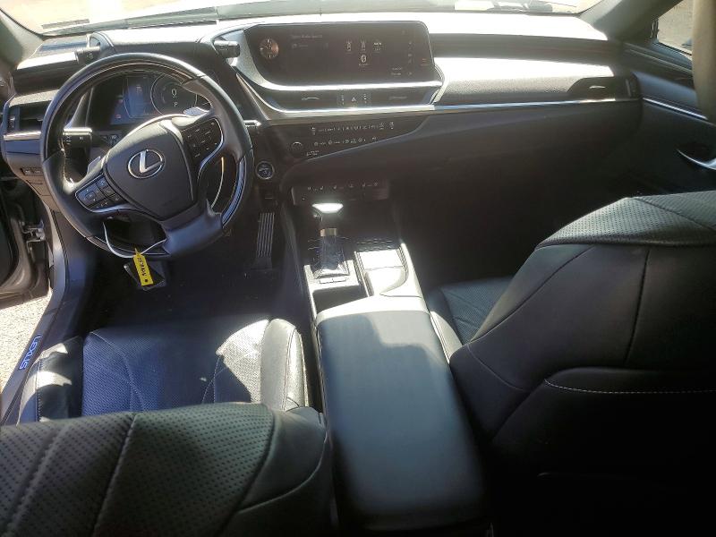 55789646 :رقم المزاد ، 58AB21B14KU004230 vin ، 2019 Lexus Es مزاد بيع