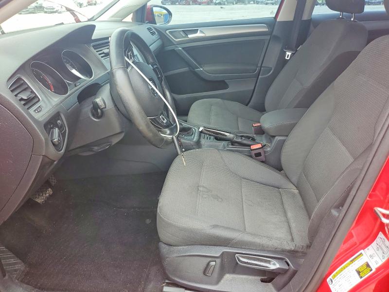 56239496 :رقم المزاد ، 3VW217AU7HM073906 vin ، 2017 Volkswagen Golf مزاد بيع