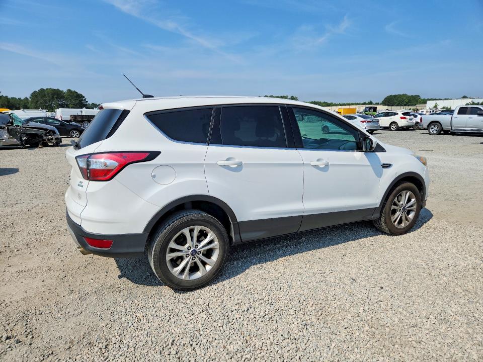 Продаж на аукціоні авто 2017 Ford Escape, vin: 1FMCU0GD5HUE77016, номер лоту: 56301416