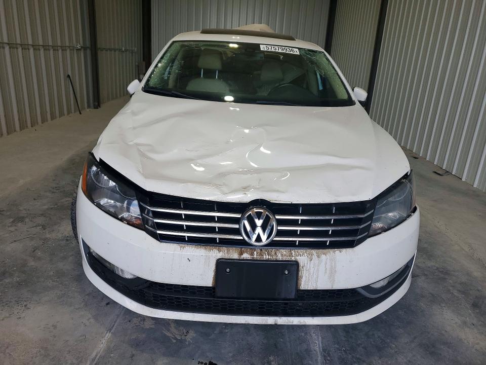 57579936 :رقم المزاد ، 1VWCN7A37DC038133 vin ، 2013 Volkswagen Passat مزاد بيع