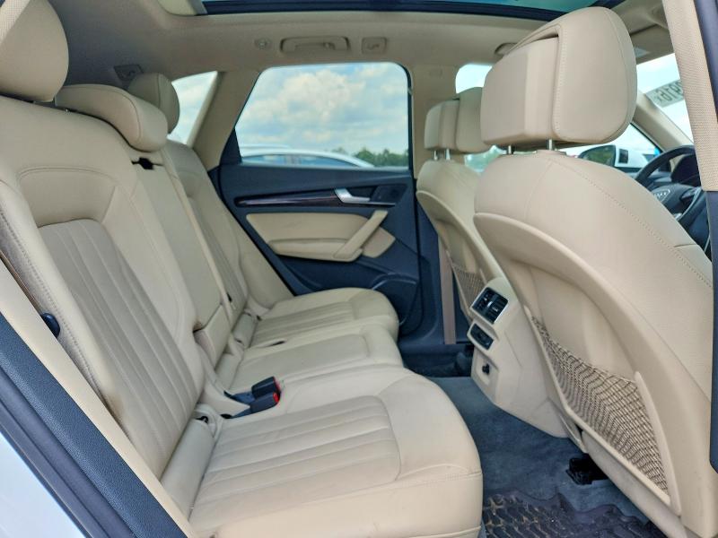 58828916 :رقم المزاد ، WA1BNAFY7J2107057 vin ، 2018 Audi Q5 مزاد بيع