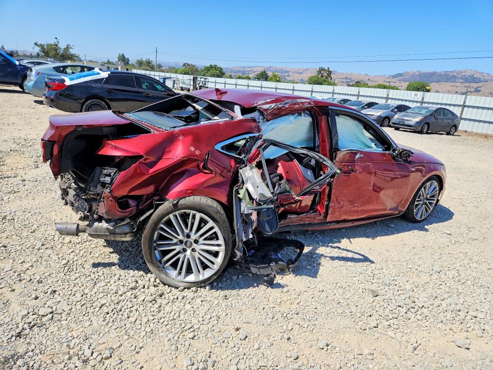 57694556 :رقم المزاد ، WAUENAF42JA010139 vin ، 2018 Audi A4 مزاد بيع