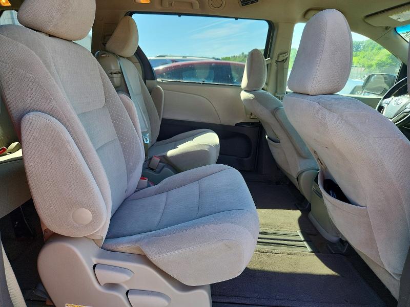55166726 :رقم المزاد ، 5TDKK3DC3FS647555 vin ، 2015 Toyota Sienna مزاد بيع