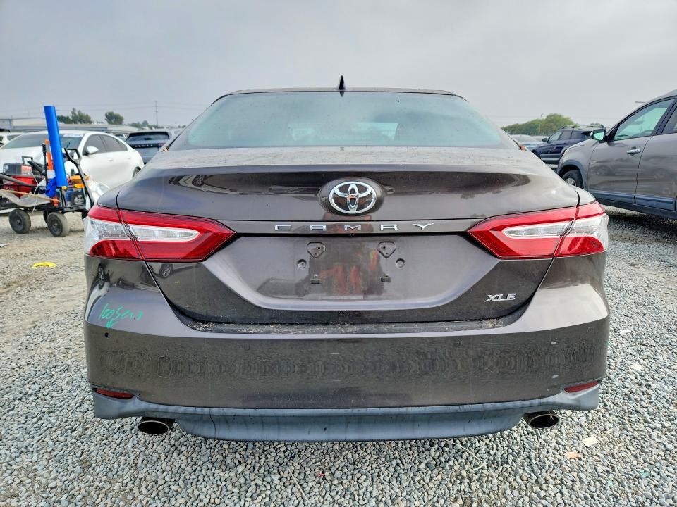 2018 Toyota Camry მანქანა იყიდება აუქციონზე, vin: 4T1BZ1HK6JU007941, აუქციონის ნომერი: 55781136