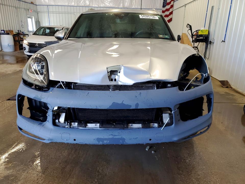 54595756 :رقم المزاد ، WP1AB2AY7KDA62942 vin ، 2019 Porsche Cayenne مزاد بيع