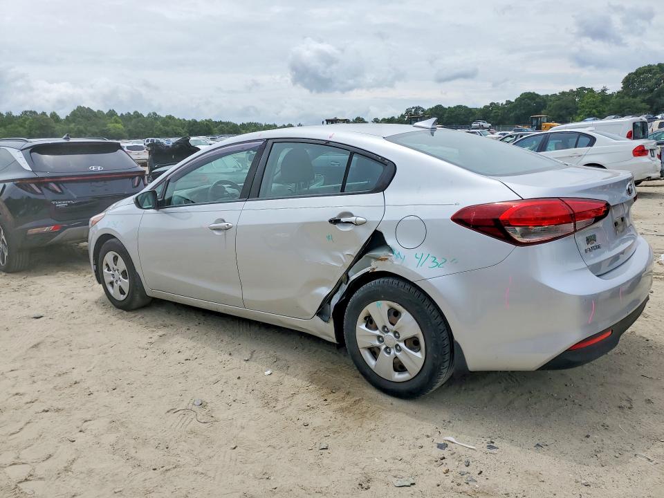 2018 Kia Forte მანქანა იყიდება აუქციონზე, vin: 3KPFL4A75JE280852, აუქციონის ნომერი: 58024106