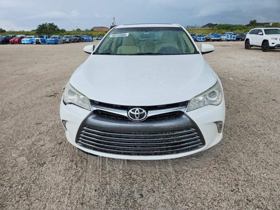2017 Toyota Camry მანქანა იყიდება აუქციონზე, vin: 4T1BF1FK1HU685695, აუქციონის ნომერი: 58732666