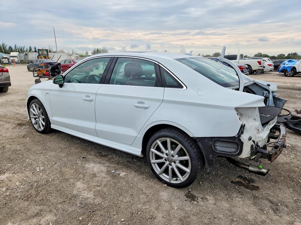 Продажа на аукционе авто 2015 Audi A3, vin: WAUKFHFF3F1021622, номер лота: 56333406