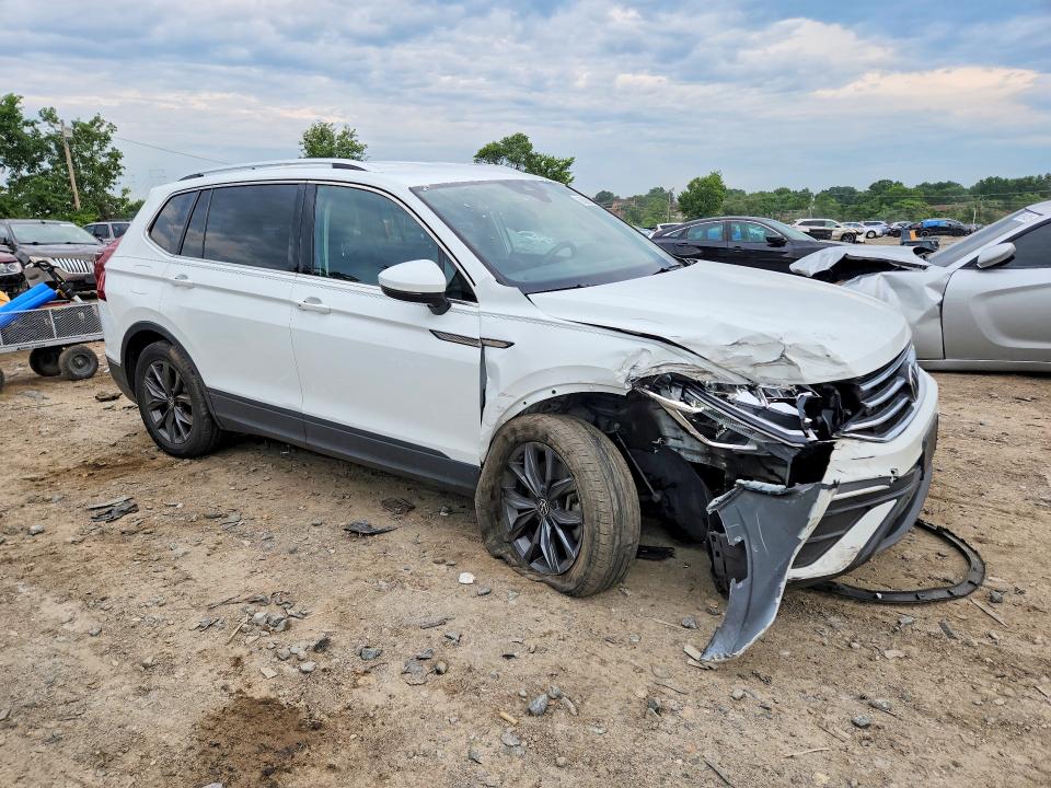 Продаж на аукціоні авто 2022 Volkswagen Tiguan, vin: 3VV2B7AX3NM129752, номер лоту: 58506106
