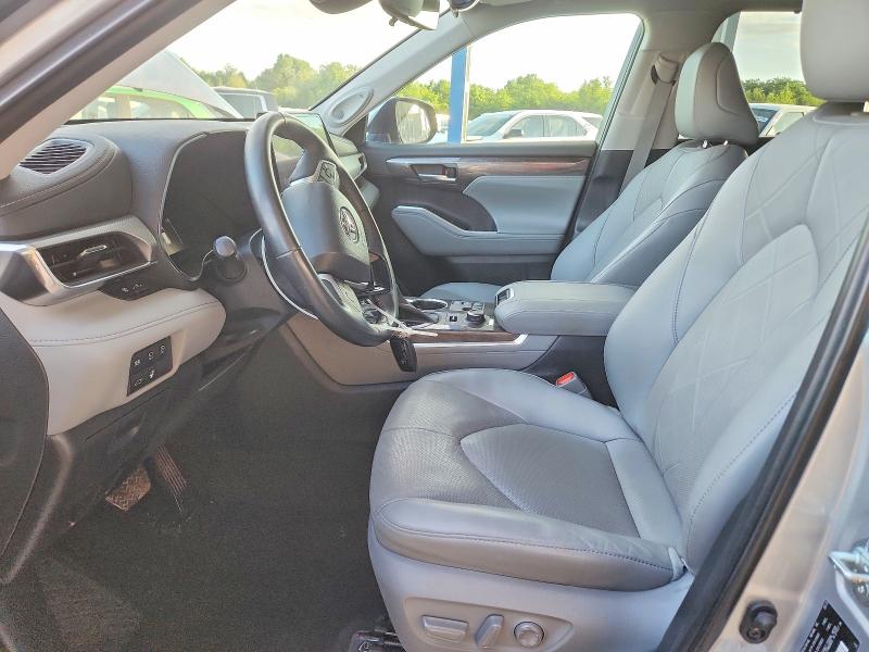 57076076 :رقم المزاد ، 5TDKDRBH5PS038061 vin ، 2023 Toyota Highlander مزاد بيع