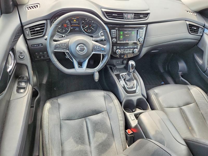 2020 Nissan Rogue მანქანა იყიდება აუქციონზე, vin: 5N1AT2MV8LC740813, აუქციონის ნომერი: 57192516